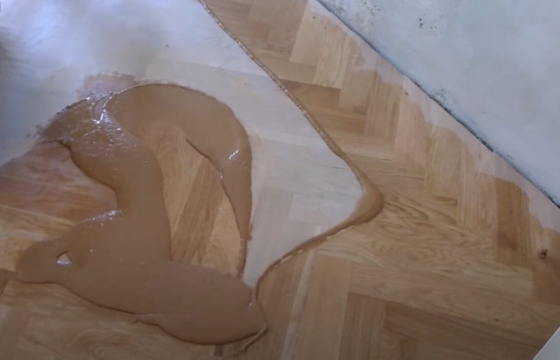 Tmelení parket pomůže zacelit nevzhledné spáry - tmeleni parket tmeleni parket